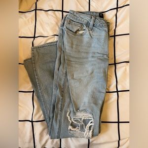 Hollister Low Rise Straight Jeans